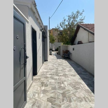 הבית של לוסי Apartment Kiryat Shmona Bagian luar foto
